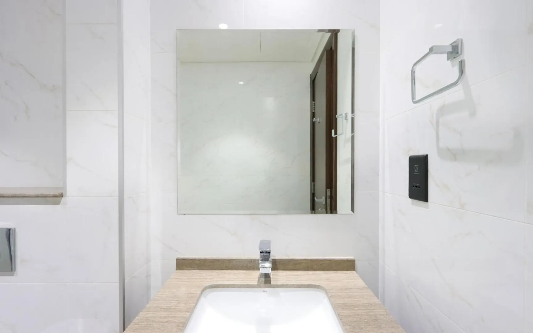 Livbnb Suites - Lavish 1 Bedroom In J One Tower Ντουμπάι 0*,