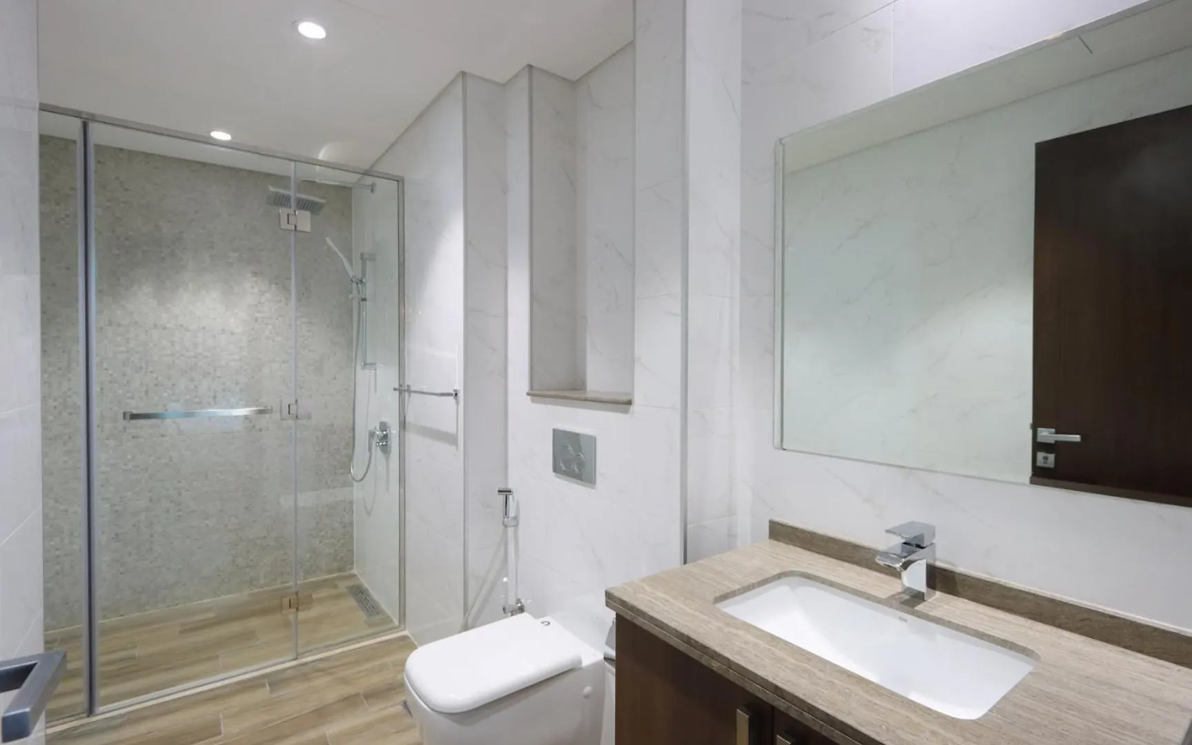 Livbnb Suites - Lavish 1 Bedroom In J One Tower Dubai 0*,